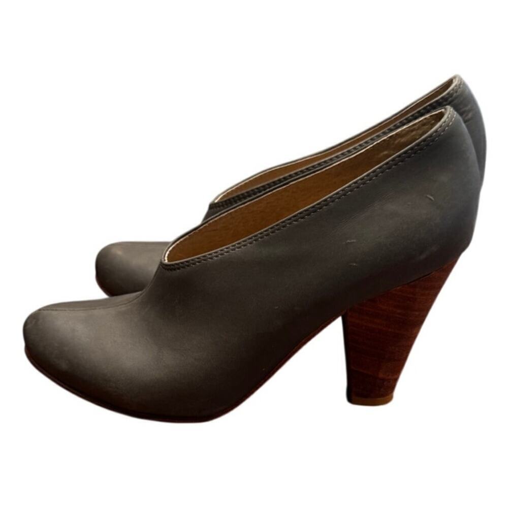 Fortress of Inca x Anthropologie Lucita Gray Leather Dipped Heeled Booties (8) - Picture 3 of 8